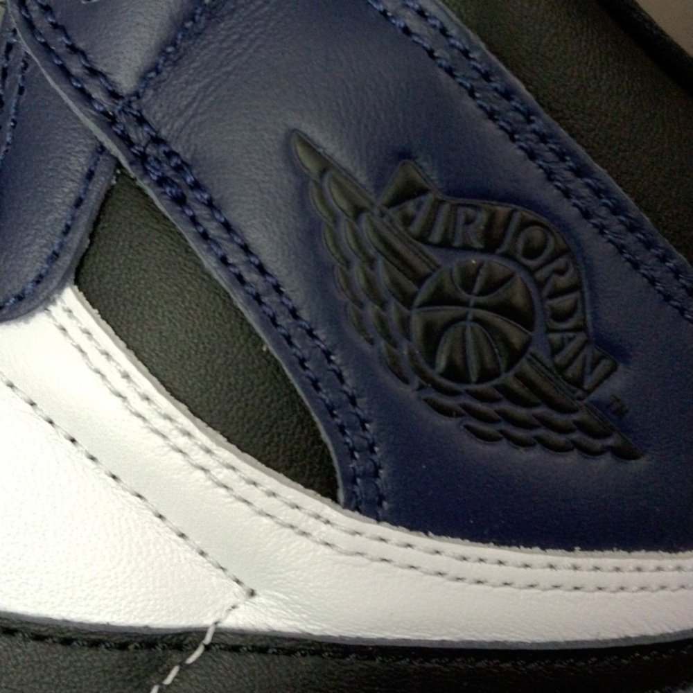 Jordan Retro 1 - Picture 4 of 5